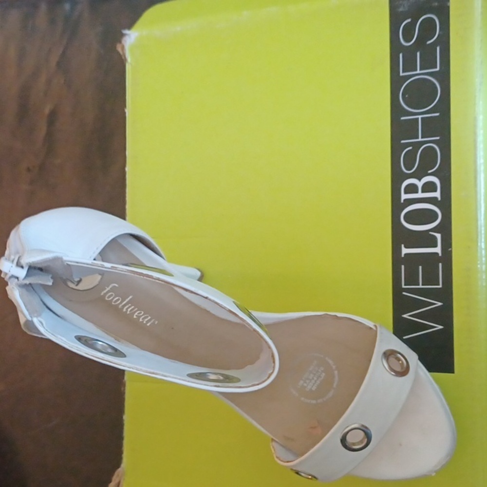 Shoes - Picture 3 of 3